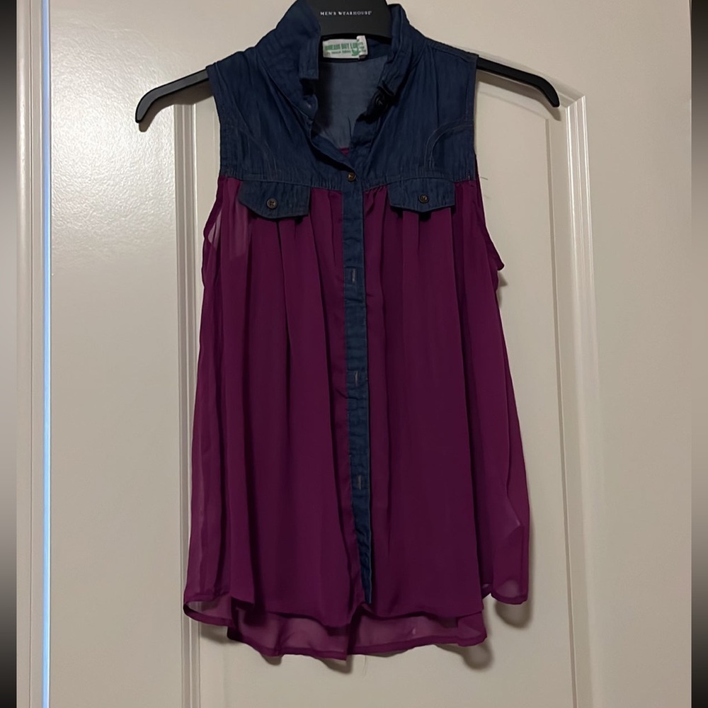 Dream Out Loud Sleeveless Top size Medium